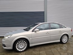 Opel Vectra GTS - 2.2-16V Temptation CLIMATRONIC TREKHAAK NAP uniek zeer mooi