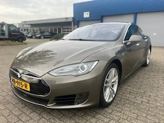 Tesla Model S - MOTORS 70D Base