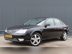 Ford Mondeo - 1.8-16V Platinum