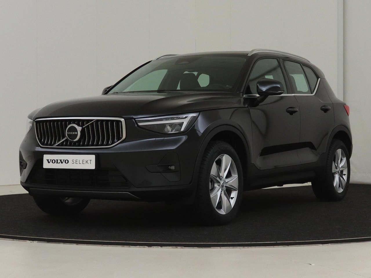 Volvo XC40 - 2.0 B3 Plus Bright | Automaat | Lederen bekleding | Panoramadak elektrisch | Harman/Kardon - AutoWereld.nl