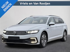 Volkswagen Passat Variant - 1.4 TSI PHEV GTE Business | Camera | Cruise | Stoel verwarming | Carplay | ACC | Massage F