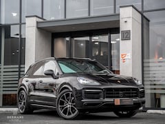 Porsche Cayenne - 3.0 E-Hybrid Platinum Edition / Pano / Sport-design / Adaptive