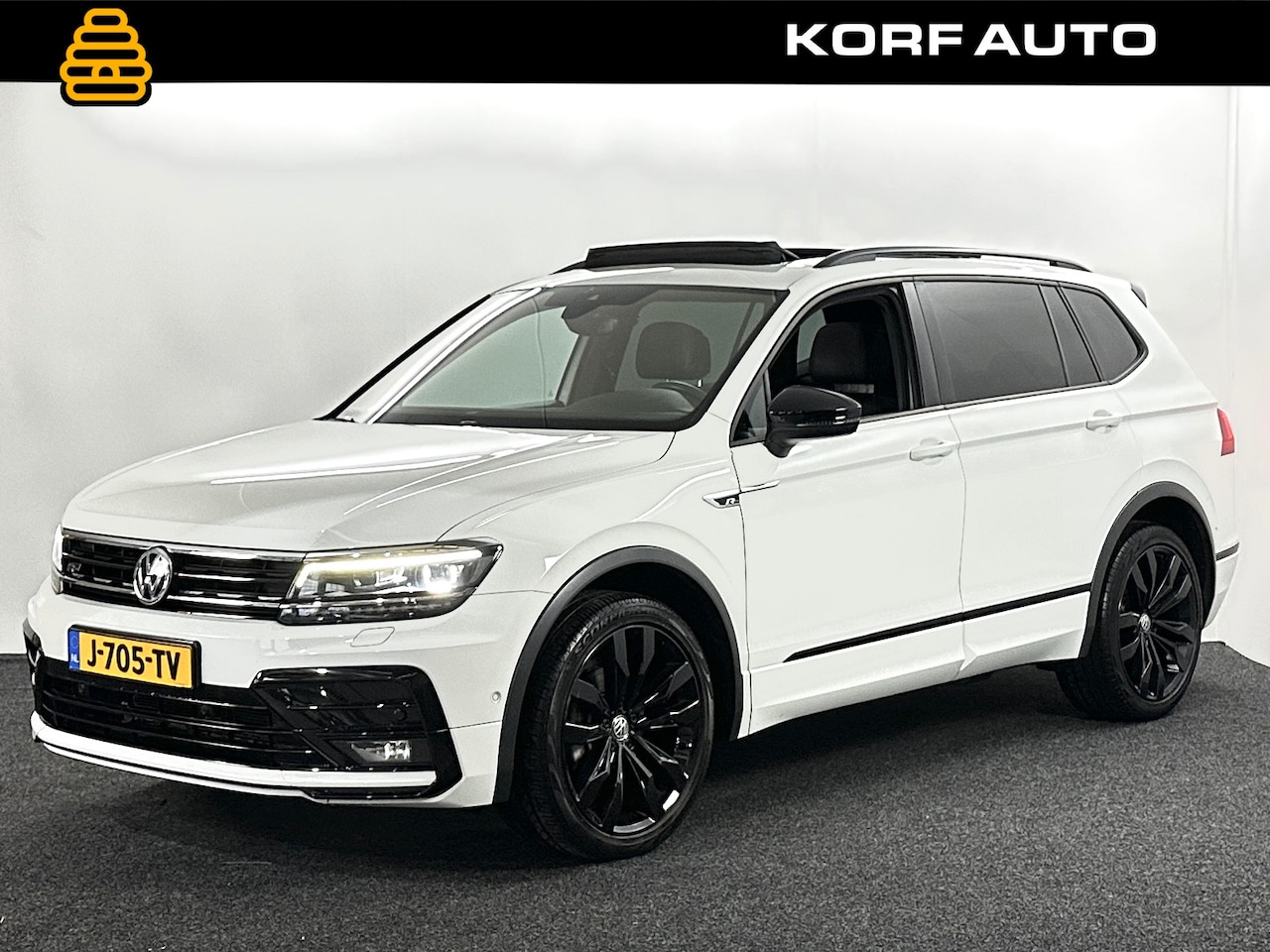 Volkswagen Tiguan Allspace - 1.5 TSI R-line 2x / Pano / Leder / Dynaudio - AutoWereld.nl