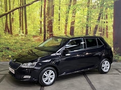 Skoda Fabia - 1.0 Ambition 5 Deurs Airco Apple Carplay PDC LM velgen Bluetooth LED 34.000 km