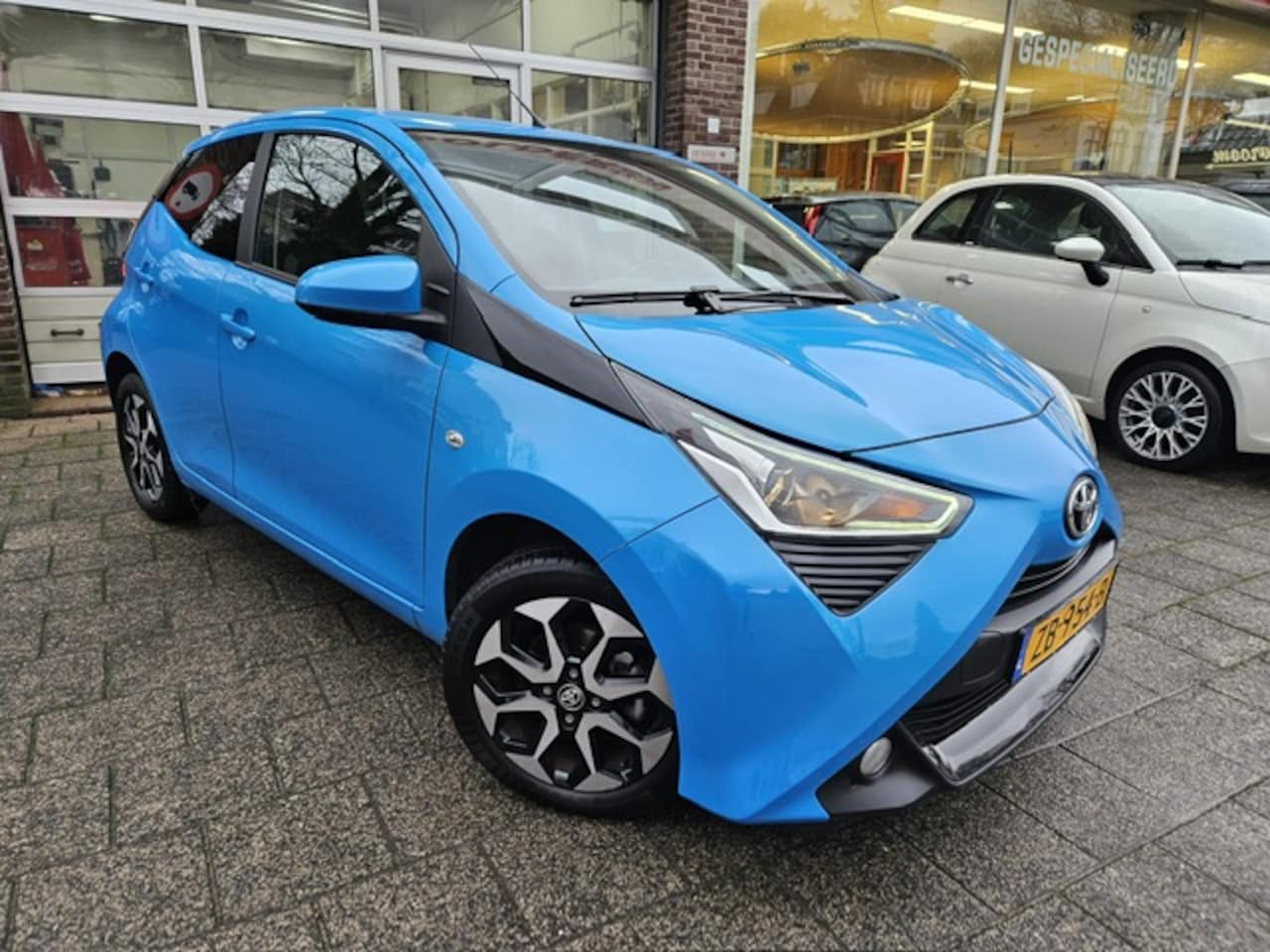 Toyota Aygo - 1.0 VVT-i x-joy Climate control - AutoWereld.nl