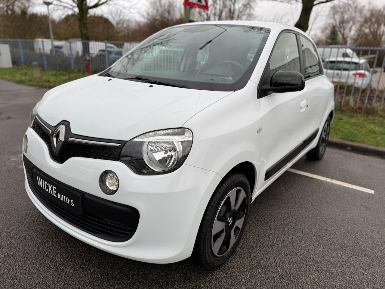 Renault Twingo - 1.0 SCe Limited Airco PDC 5 deurs APK Cruise control - AutoWereld.nl