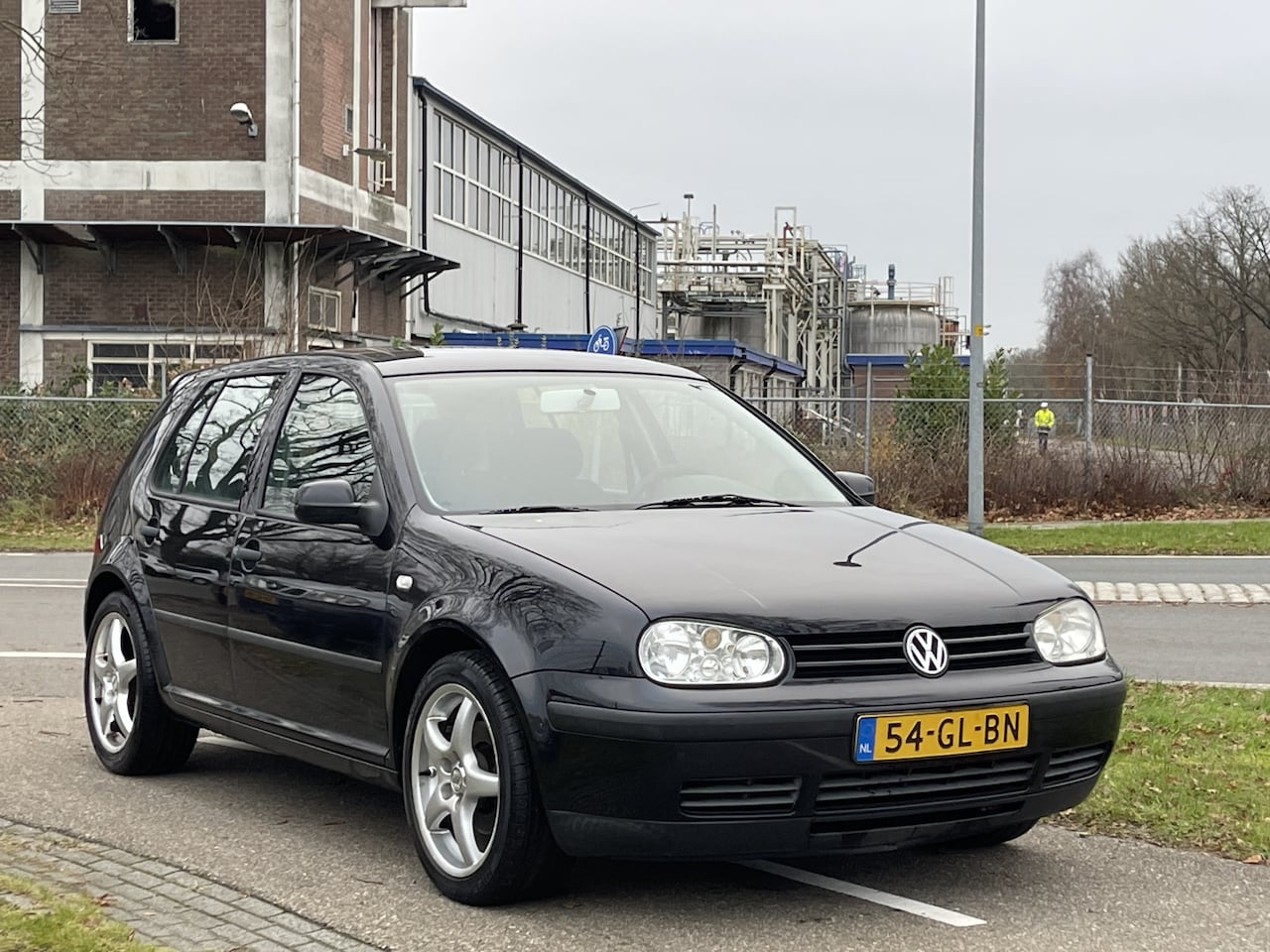 Volkswagen Golf - 2.0 Comfortline | 5 Deurs | APK 6-2025 | Cruise Control | Climate Control | Trekhaak afnee - AutoWereld.nl