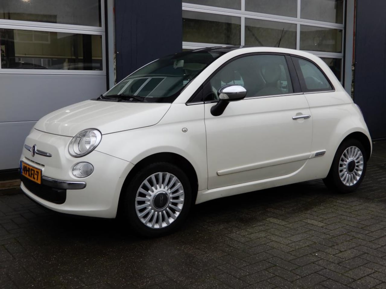 Fiat 500 - 1.2 Lounge Automaat/Parelmoer/Airco/Blue&me - AutoWereld.nl