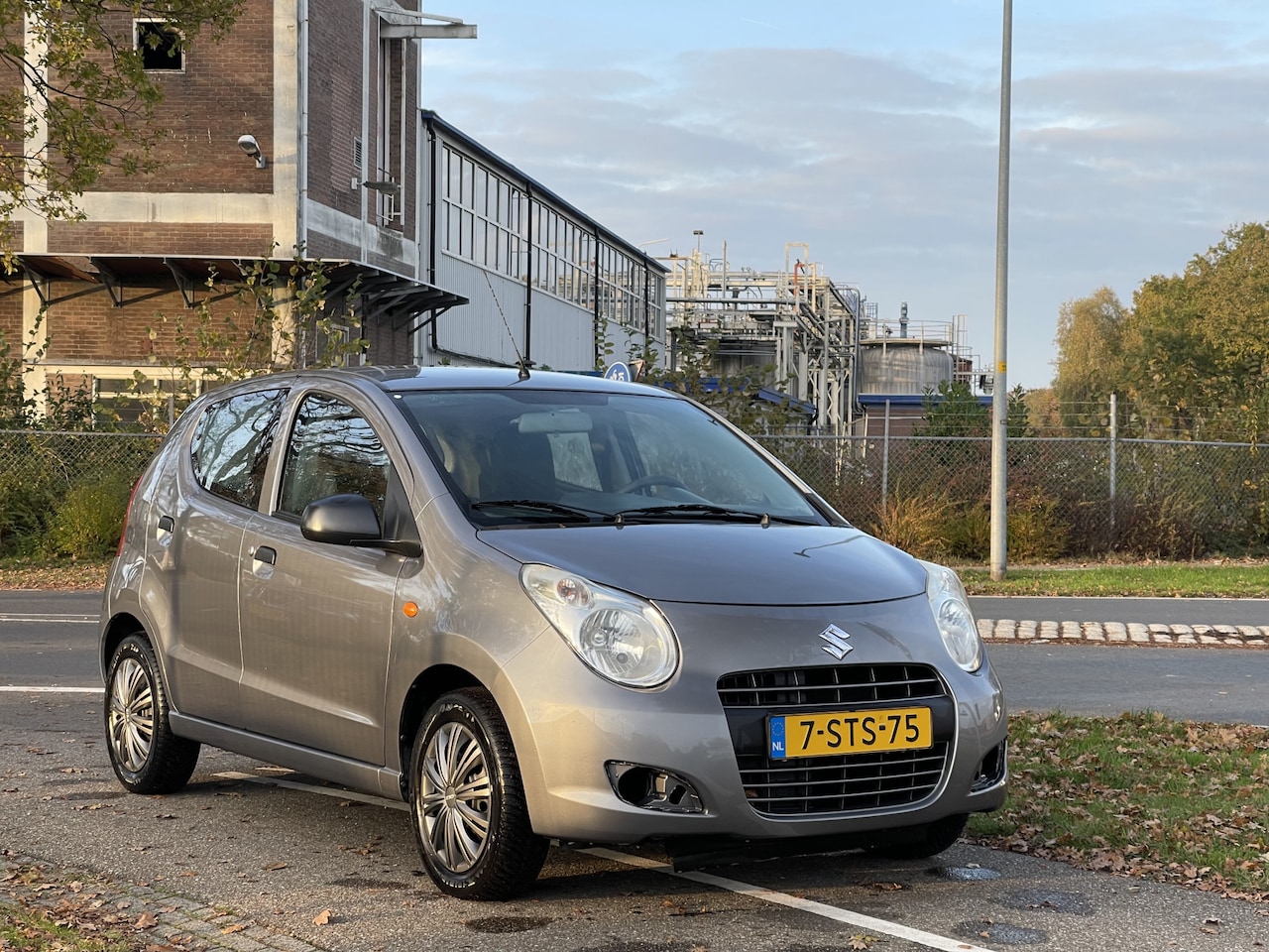 Suzuki Alto - 1.0 Base EASSS | 5 Deurs | Trekhaak | APK 12-2025! - AutoWereld.nl