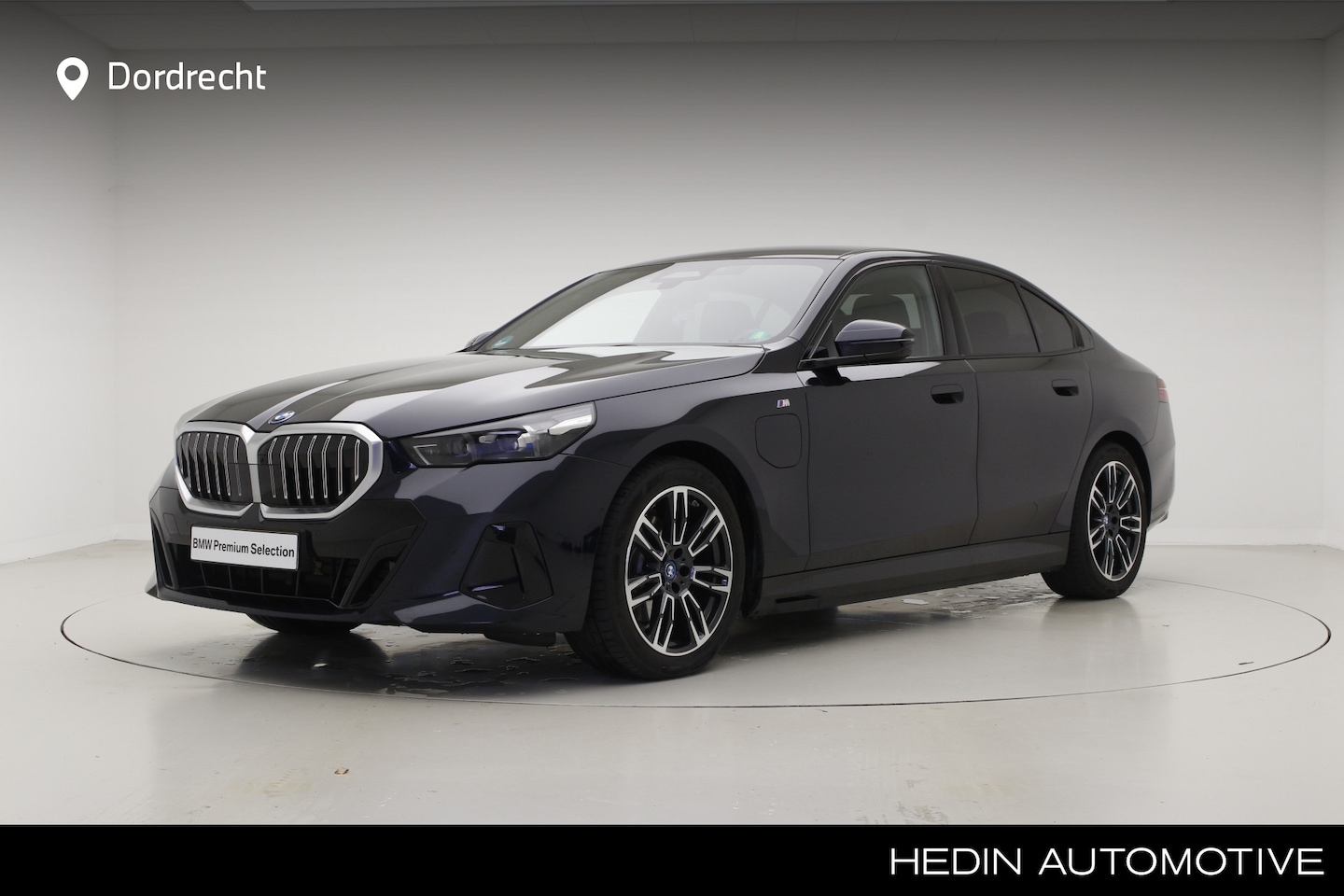 BMW 5-serie - 530e | M-Sport | Driving Ass Professional | Shadow Line | Harmen Kardon | Stoel ventilatie - AutoWereld.nl