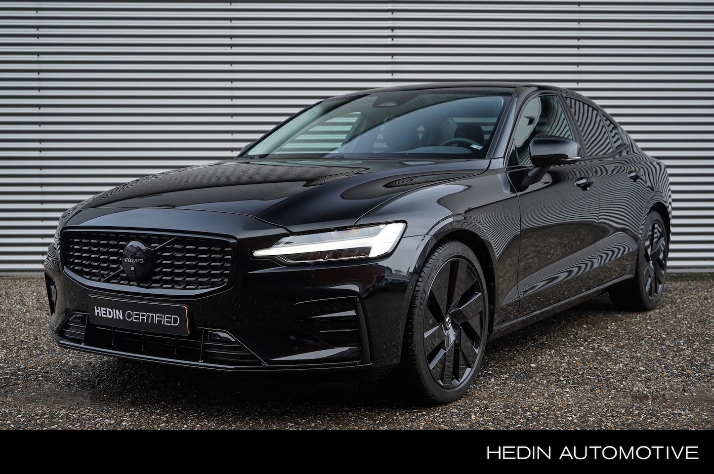 Volvo S60 - B4 Plus Dark | Black Edition | 360° Camera| Harman & Kardon | Privacy Glass |Driver Awaren - AutoWereld.nl