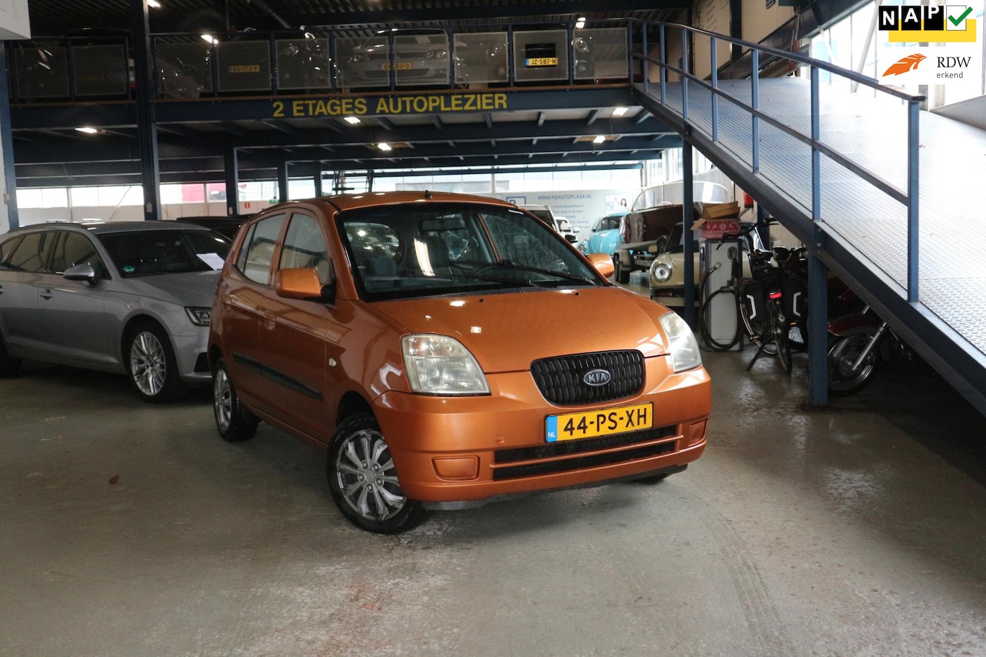 Kia Picanto - 1.0 LXE / ORANGE ! - AutoWereld.nl