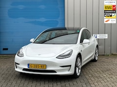 Tesla Model 3 - Long Range AWD 75 kWh TREKHAAK DUAL MOTOR AUTOPILOT