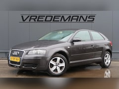 Audi A3 - 1.6 FSI Attraction Pro Line Business