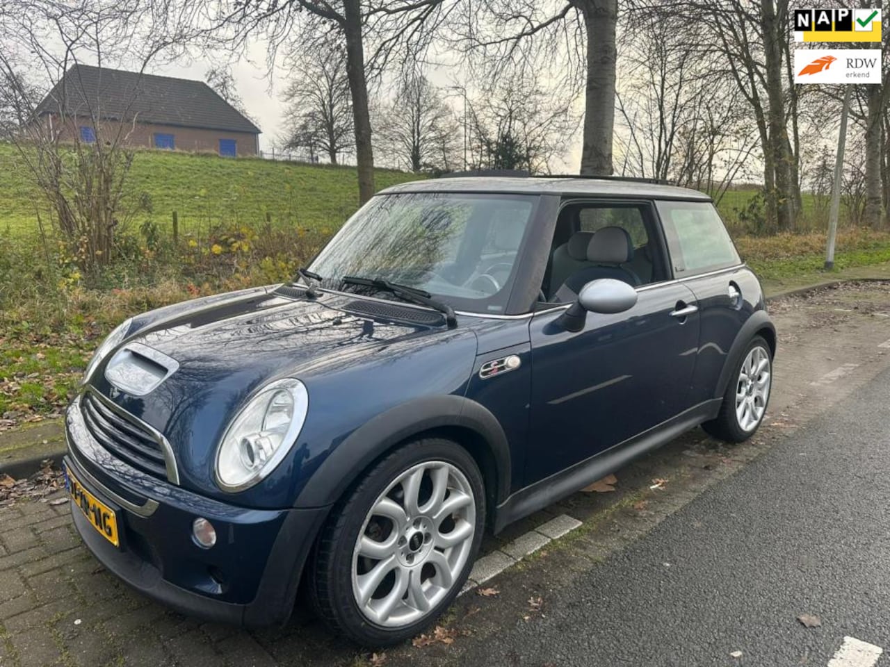 MINI Cooper S - Mini 1.6 Chili panorama rvs uitlaat blauw airco nieuw apk - AutoWereld.nl