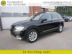 Volkswagen Tiguan - 1.4 TSI 4MOTION 150PK COMFORTLINE OFFROAD ORIGINEEL NEDERLANDS PANORAMADAK ELECTR.TREKHAAK