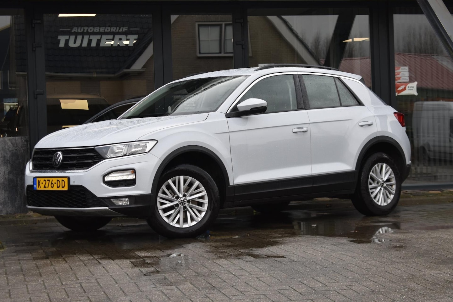 Volkswagen T-Roc - 1.5 TSI Style | DEALER ONDERHOUDEN| NAP | APPLE CARPLAY | ANDROID AUTO| ADAPTIEVE CRUISE C - AutoWereld.nl