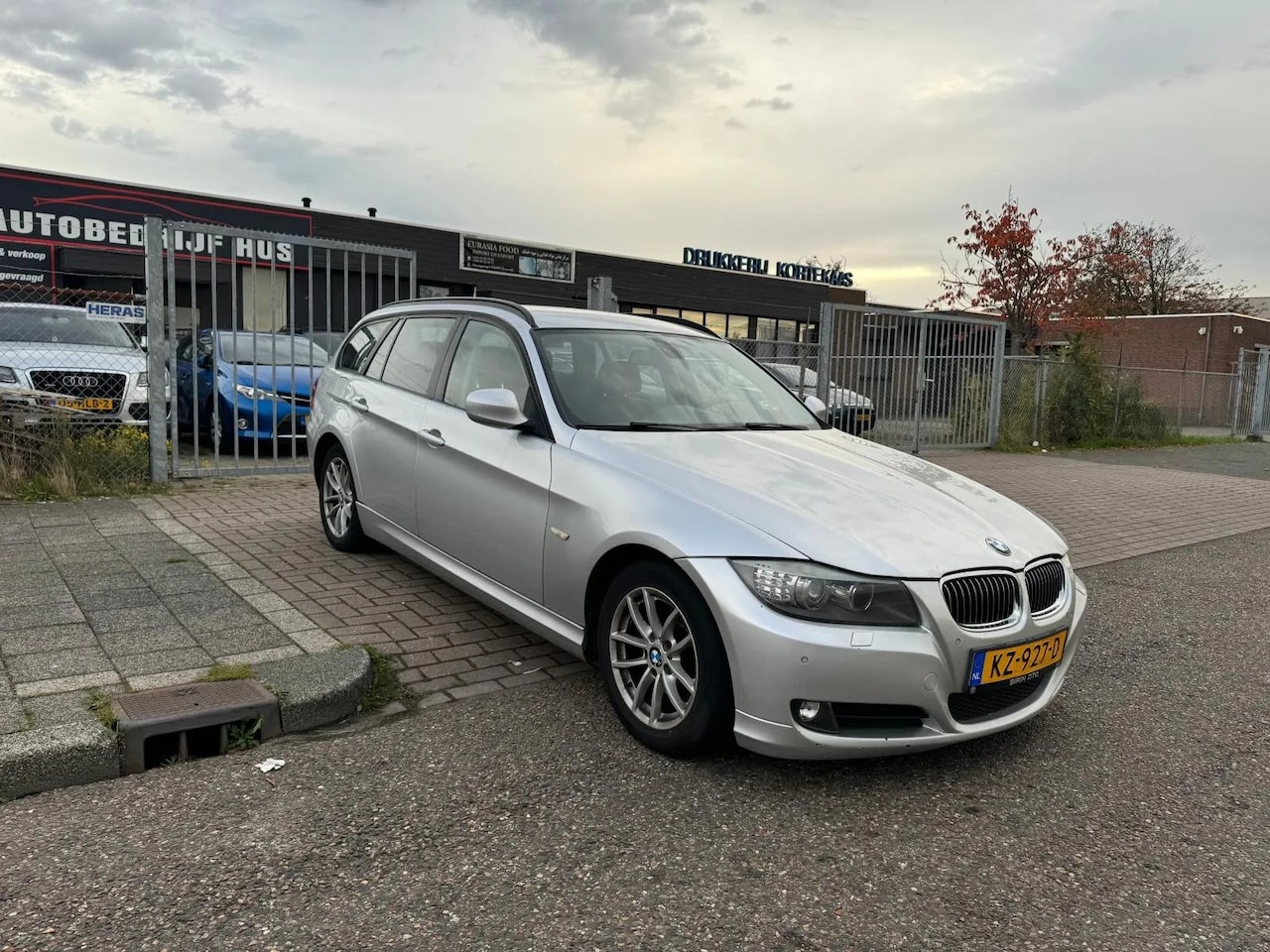 BMW 3-serie - 320 DIESEL X-DRIVE 4WD XENON/NAVI - AutoWereld.nl