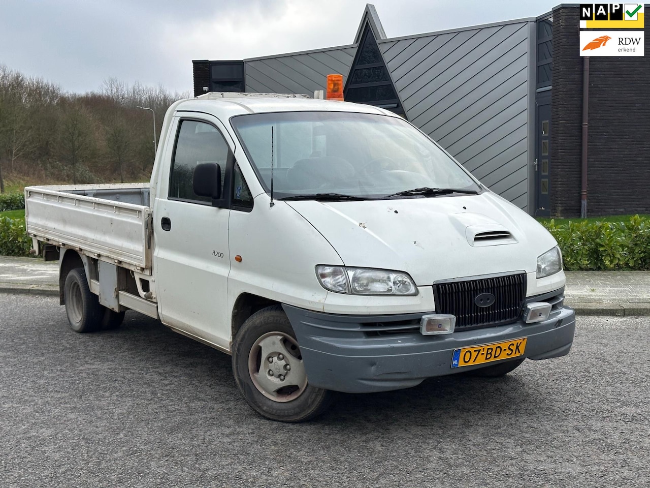 Hyundai H 200 - 2.5 TCI pick-up | Open laadbak | NAP | - AutoWereld.nl