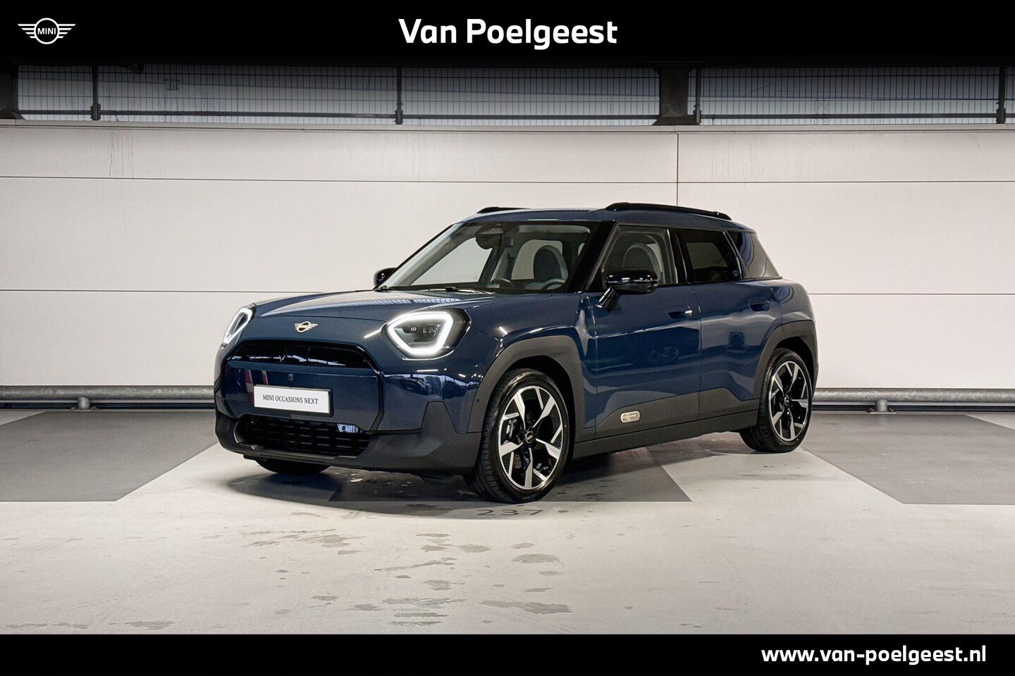 MINI Aceman - E Classic 42.5 kWh | Pakket L | Dak in carrosseriekleur | Subsidie Deals - AutoWereld.nl