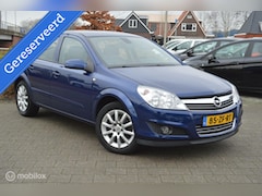 Opel Astra - 1.6 Executive 5drs | Airco | Trekhaak