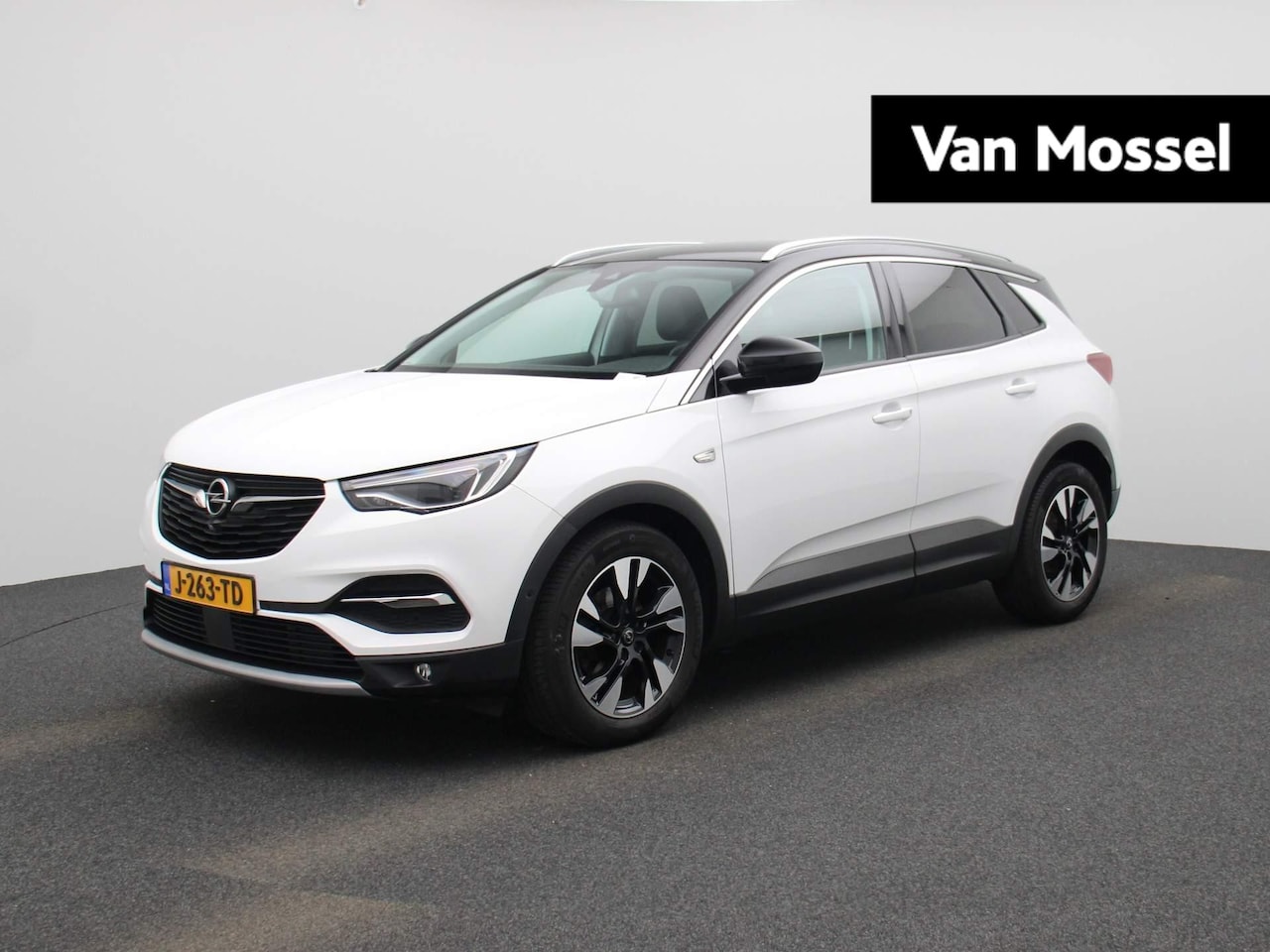 Opel Grandland X - 1.2 Turbo Ultimate | Leder | Memory Seat | Navigatie | Elec. Achterklep | Climate control - AutoWereld.nl