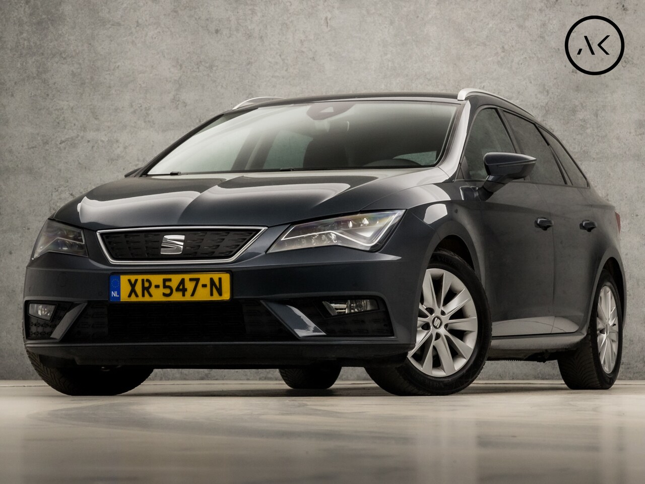 Seat Leon ST - 1.0 TSI Intense Sport Automaat (DIGITAL COCKPIT, APPLE CARPLAY, NAVIGATIE, CLIMATE, CAMERA - AutoWereld.nl