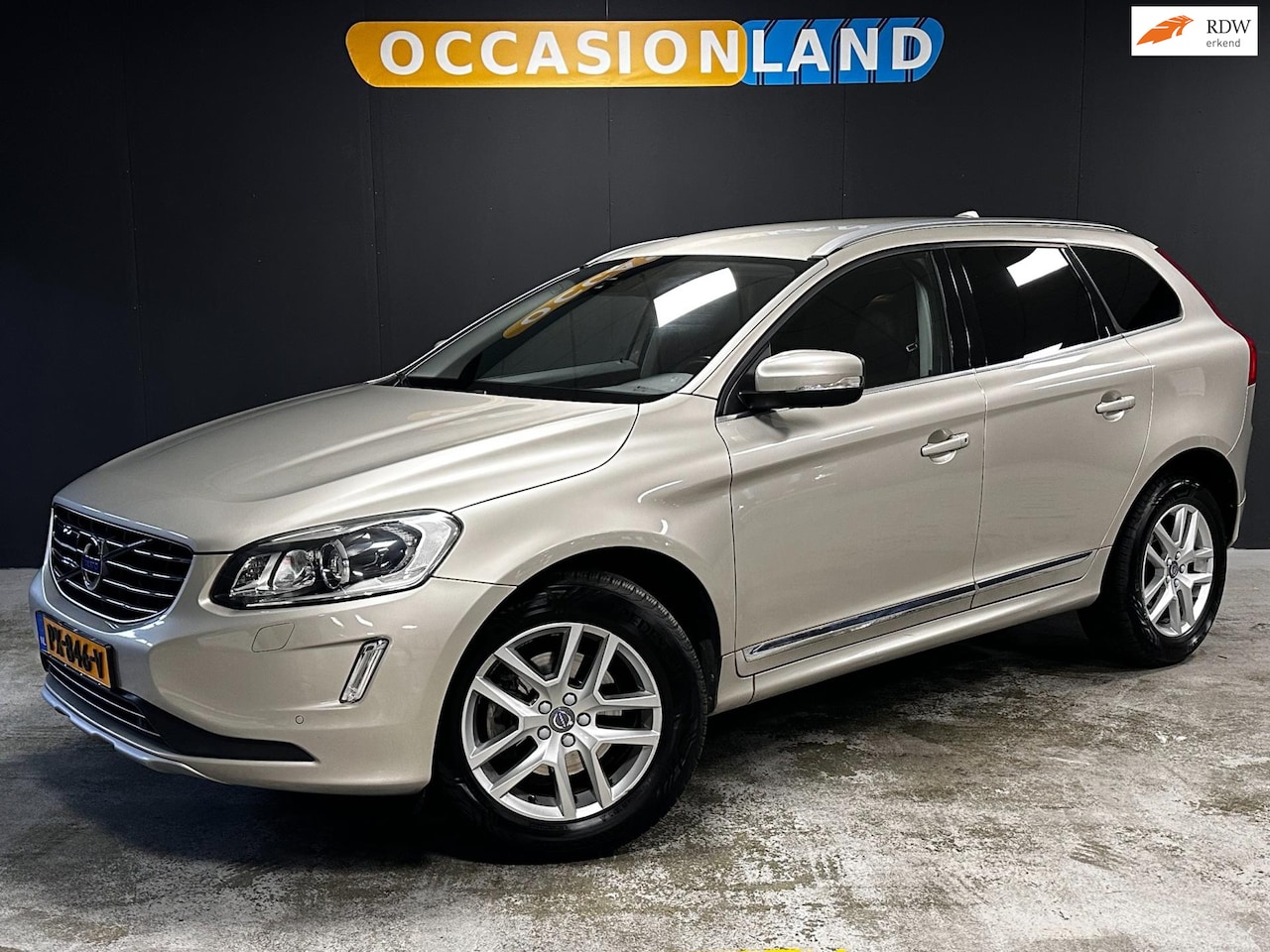 Volvo XC60 - 2.0 D4 FWD Polar+ |LEER+MEMORY+STOELV|TREKH|BLIS - AutoWereld.nl