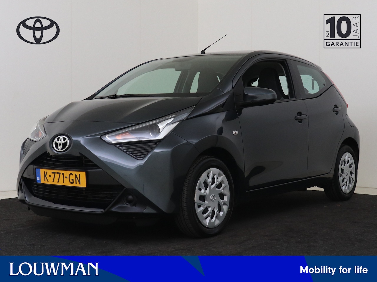 Toyota Aygo - 1.0 VVT-i x-play Automaat I  Apple Carplay/Android Auto I Airco I 5 Deurs I Zuinig I USB I - AutoWereld.nl