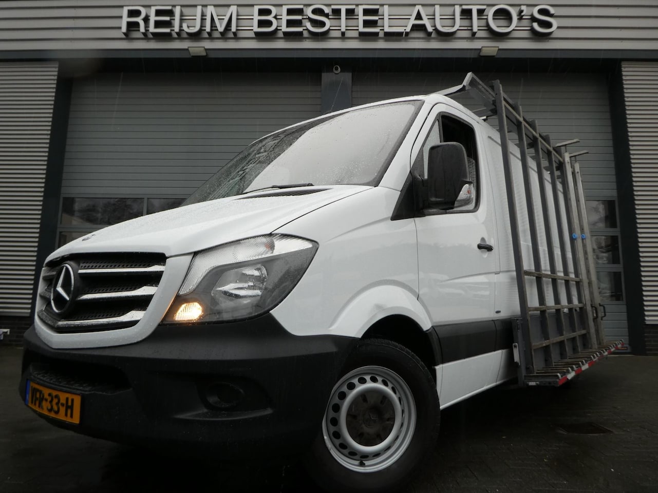 Mercedes-Benz Sprinter - 319 3.0 V6 L2H1 glasresteel /3500kg trekhaak - AutoWereld.nl