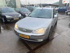 Ford Mondeo - 2.0-16V Futura Inruil Mogelijk [Automaat]