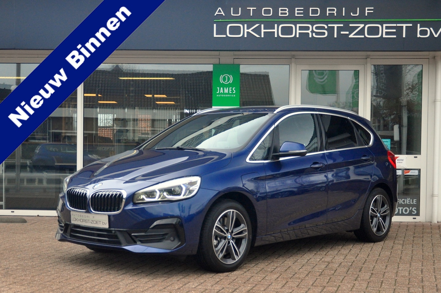 BMW 2-serie Active Tourer - 225xe iPerformance High Executive | HK-Audio | Stuurwielverwaming | Head up | Zeer mooie s - AutoWereld.nl