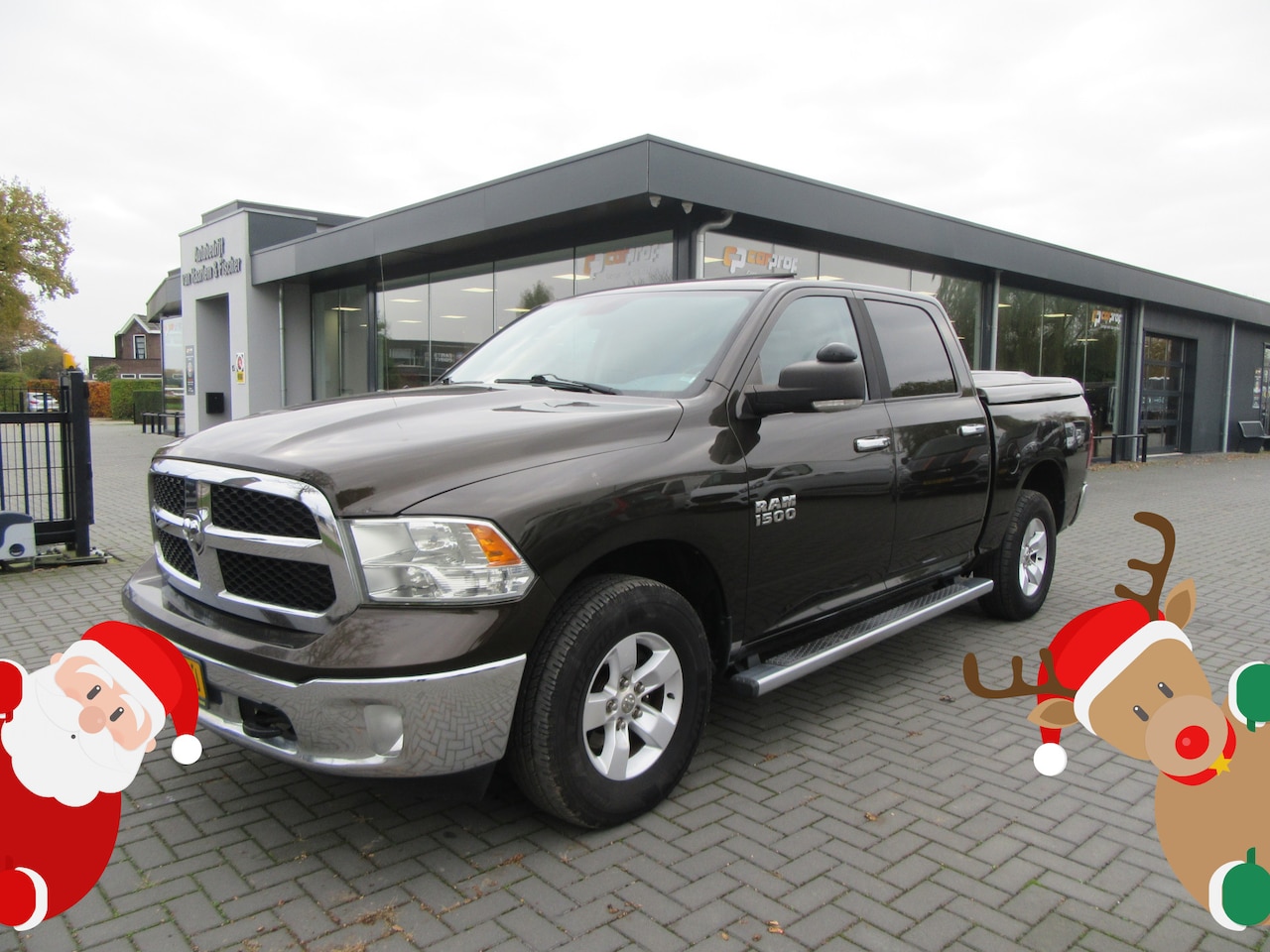 Dodge Ram 1500 - 3.6 V6 309PK 4x4 Crew Cab Automaat, LPG, Grijs kenteken - AutoWereld.nl