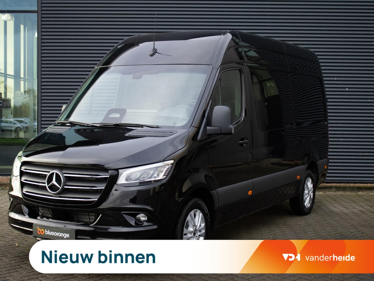 Mercedes-Benz Sprinter - 319 1.9 CDI L2H2 Pro 190 PK Automaat 3.500 kg trekgewicht, Distronic, LED koplampen, licht - AutoWereld.nl