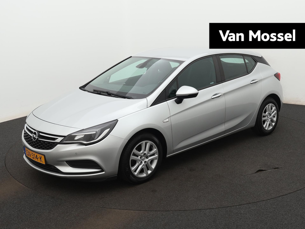 Opel Astra - 1.0 Online Edition | 105pk | Navigatie | Parkeersensoren V+A | Apple Carplay/Android Auto| - AutoWereld.nl