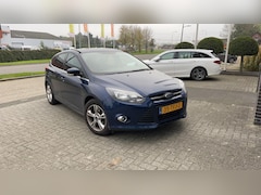 Ford Focus - 1.6 EcoBoost Trend Sport €5950, -Airco NAP Apk 2025