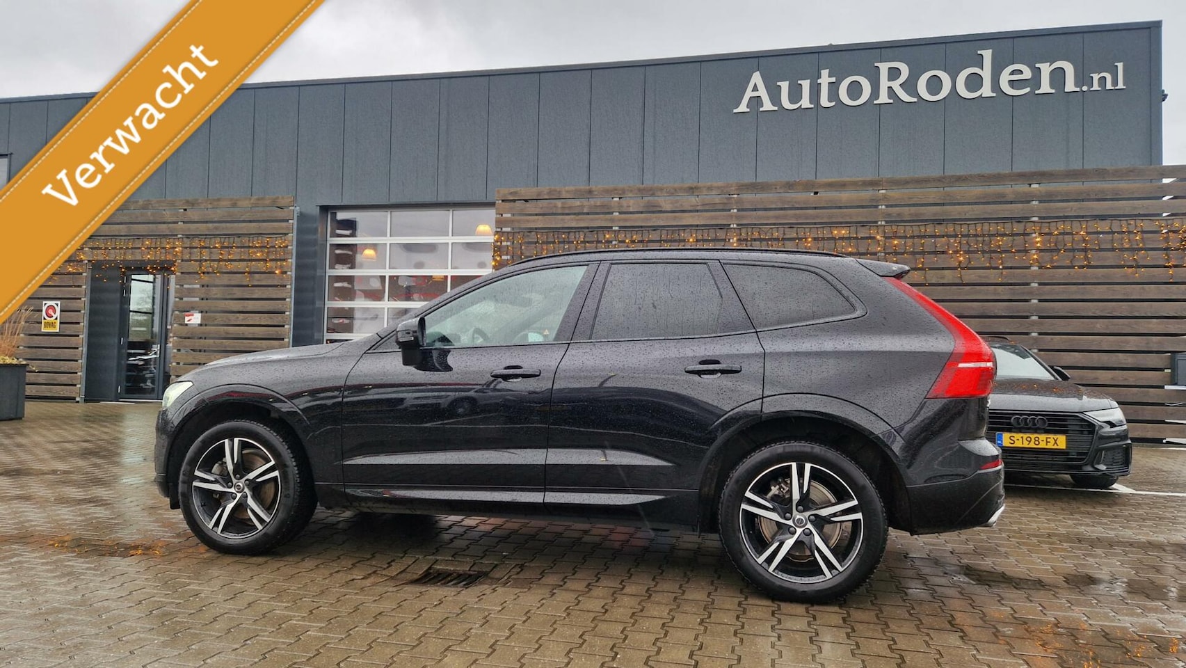 Volvo XC60 - 2.0 B5 Mild Hybrid R-Design Automaat|Pano|Leder|Camera|HK Sound|Stoel&StuurVW - AutoWereld.nl