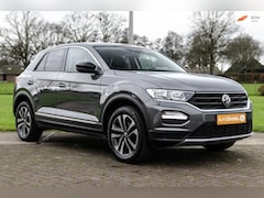 Volkswagen T-Roc - 1.5 TSI Automaat Navigatie