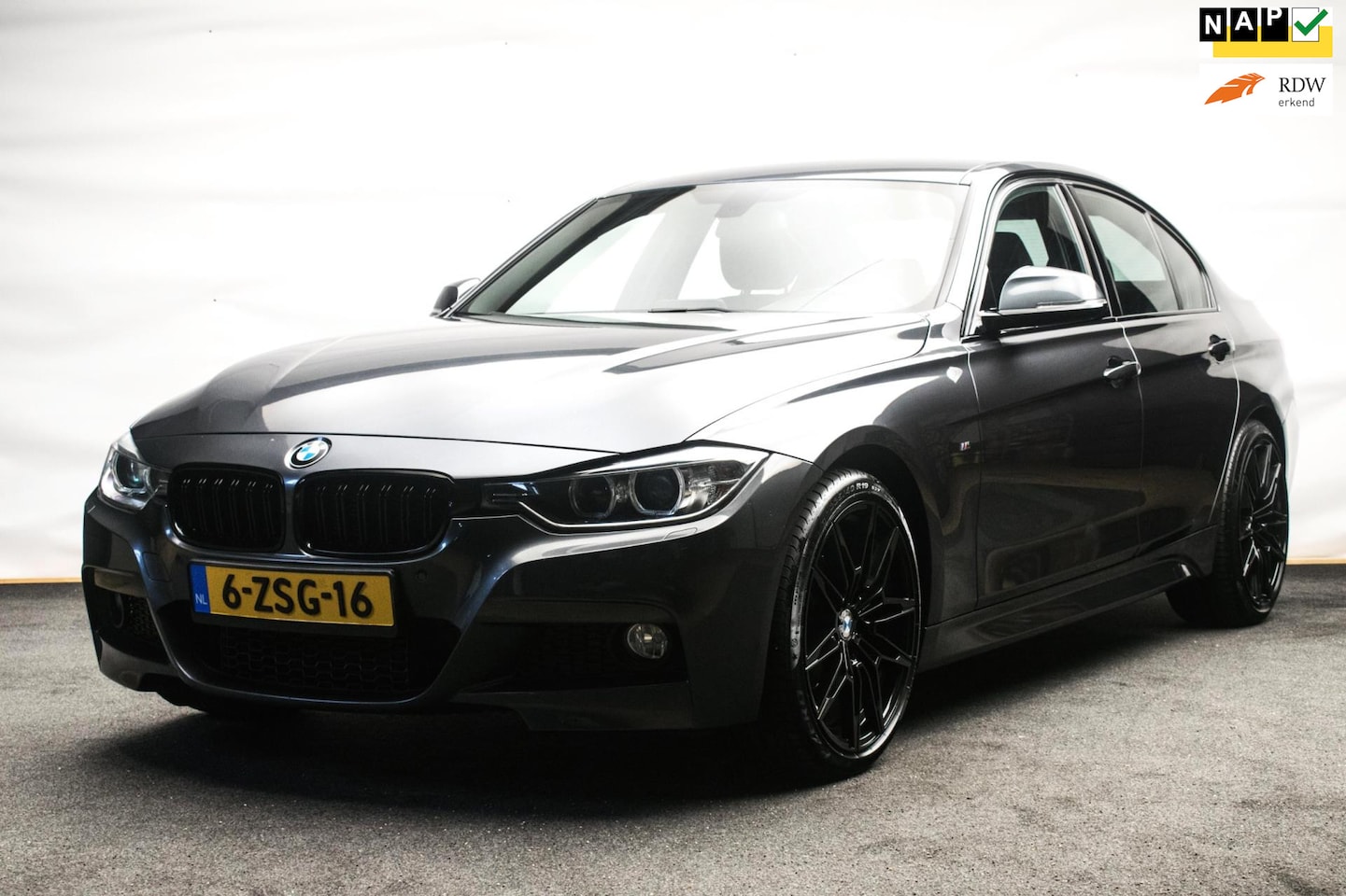 BMW 3-serie - 316i M Sport Edition ORG NL [ Alcantara 19 Inch Breedset Bi-Xenon Parkeersensoren Navigati - AutoWereld.nl