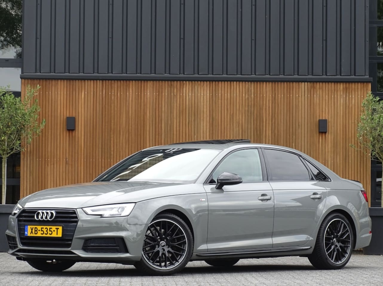 Audi A4 Limousine - 1.4 TFSI 150PK S-Tronic / S-Edition / LED *NAP* - AutoWereld.nl