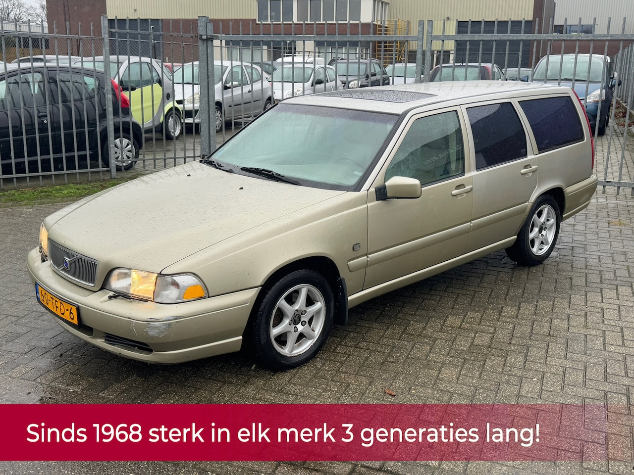 Volvo V70 - 2.5-20V Comfort-Line AUTOMAAT 170PK! Leer l Schuifdak l Airco l Cruise l Onverwoestbare VO - AutoWereld.nl