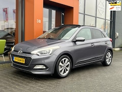 Hyundai i20 - 1.4i i-Catcher automaat|Panodak|Leer|Navi|Camera