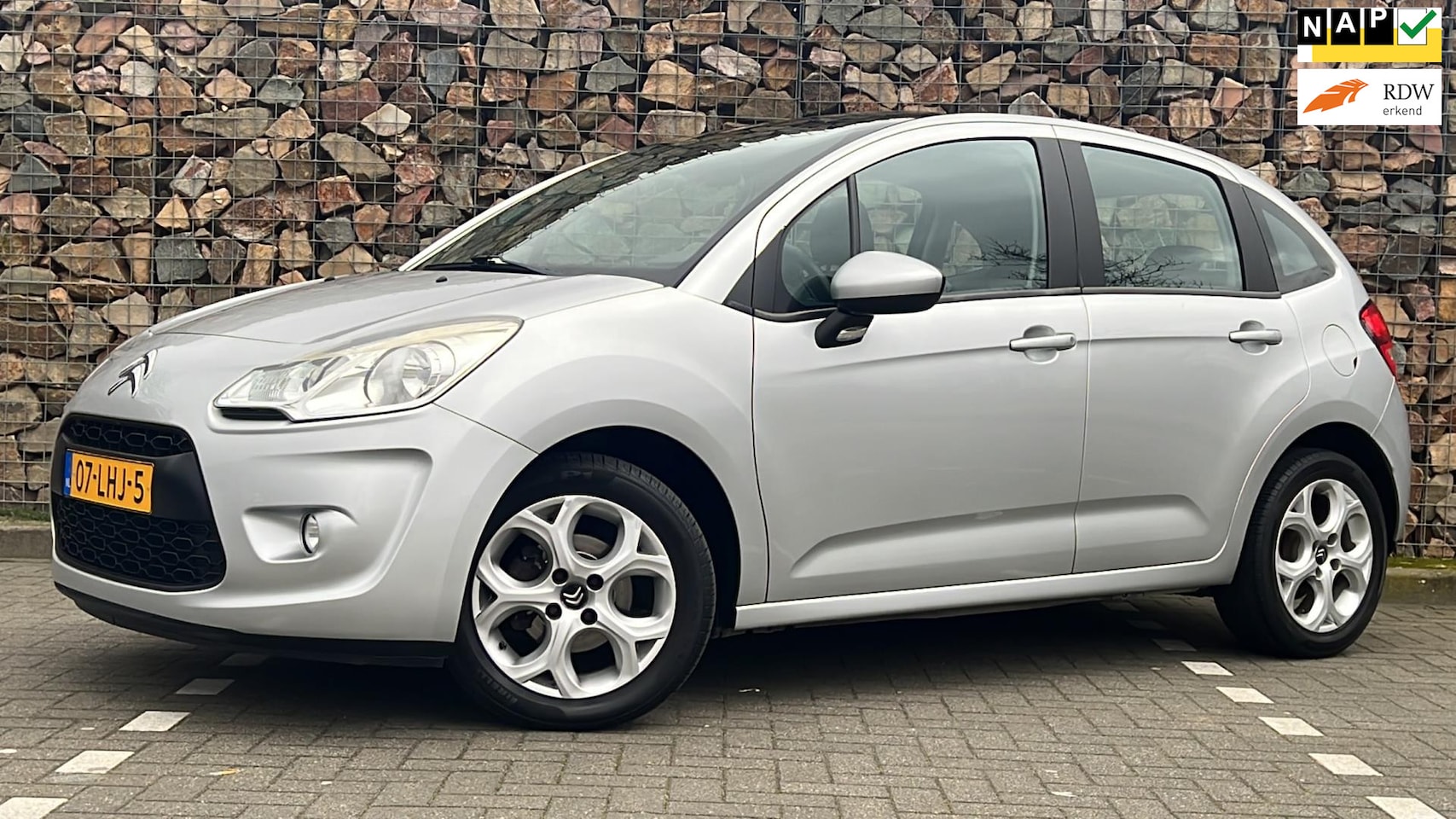 Citroën C3 - 1.4 VTi Ligne Business 1.4 VTi Ligne Business - AutoWereld.nl