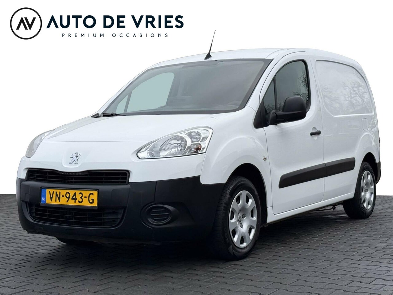 Peugeot Partner - bestel 120 1.6 e-HDI 90pk L1 XT Profit + | Airco | Navigatie | Trekhaak - AutoWereld.nl