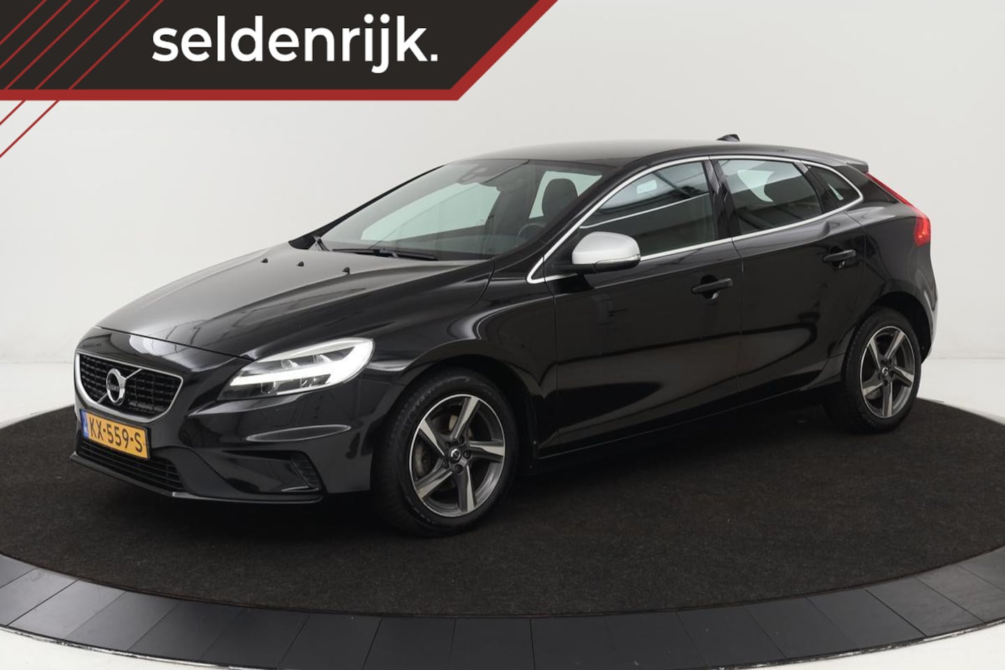 Volvo V40 - 2.0 D2 R-Design | Stoelverwarming | Leder/Alcantara | Full LED | Navigatie | Climate contr - AutoWereld.nl