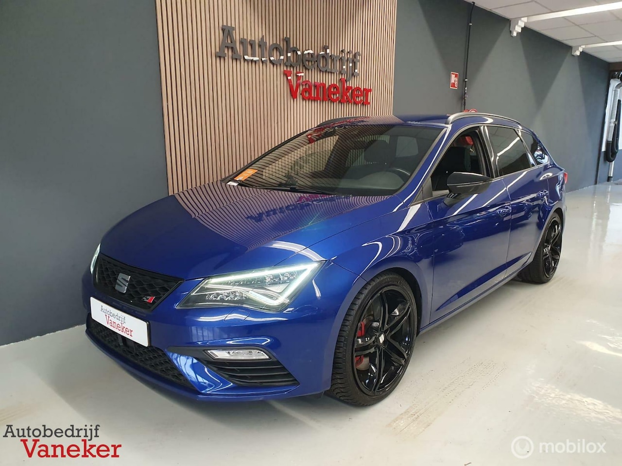 Seat Leon ST - 2.0 TSI CUPRA 300|ACC|Leer|Navi|Carplay|Lane assist met correctie - AutoWereld.nl