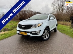 Kia Sportage - 1.7 CRDI BusinessLine / Navigatie / Climate Control / Stoelverwarming voor + achter / Crui