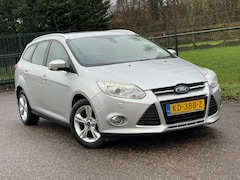 Ford Focus Wagon - 1.0 EcoBoost Titanium /Xenon/Stoelverwarming/NW Apk/