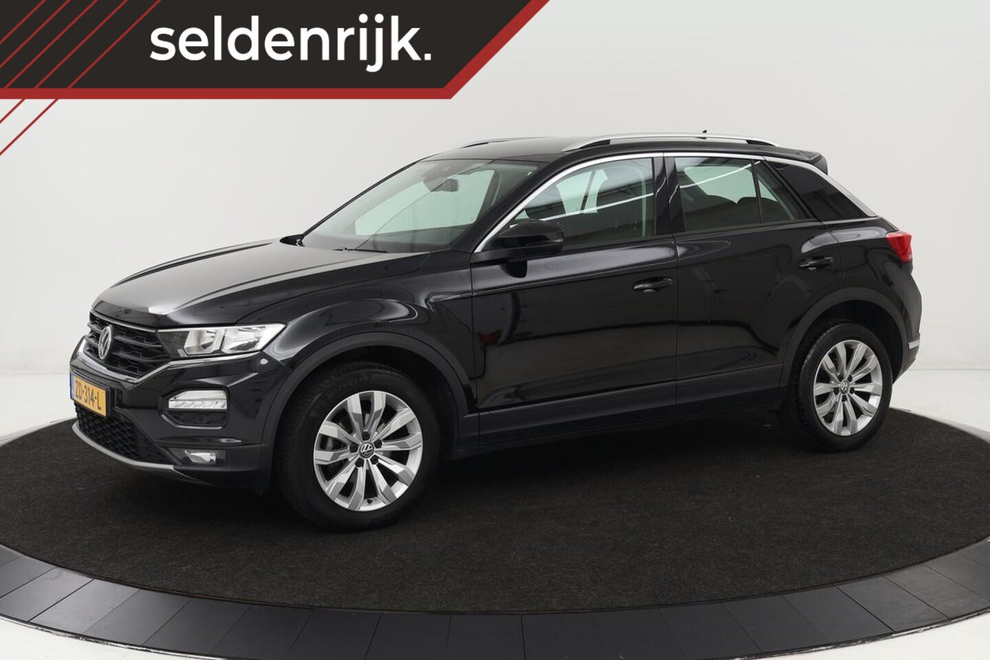 Volkswagen T-Roc - 1.0 TSI Style | Adaptive cruise | Carplay | Climate conrol | PDC | Bluetooth | LED - AutoWereld.nl