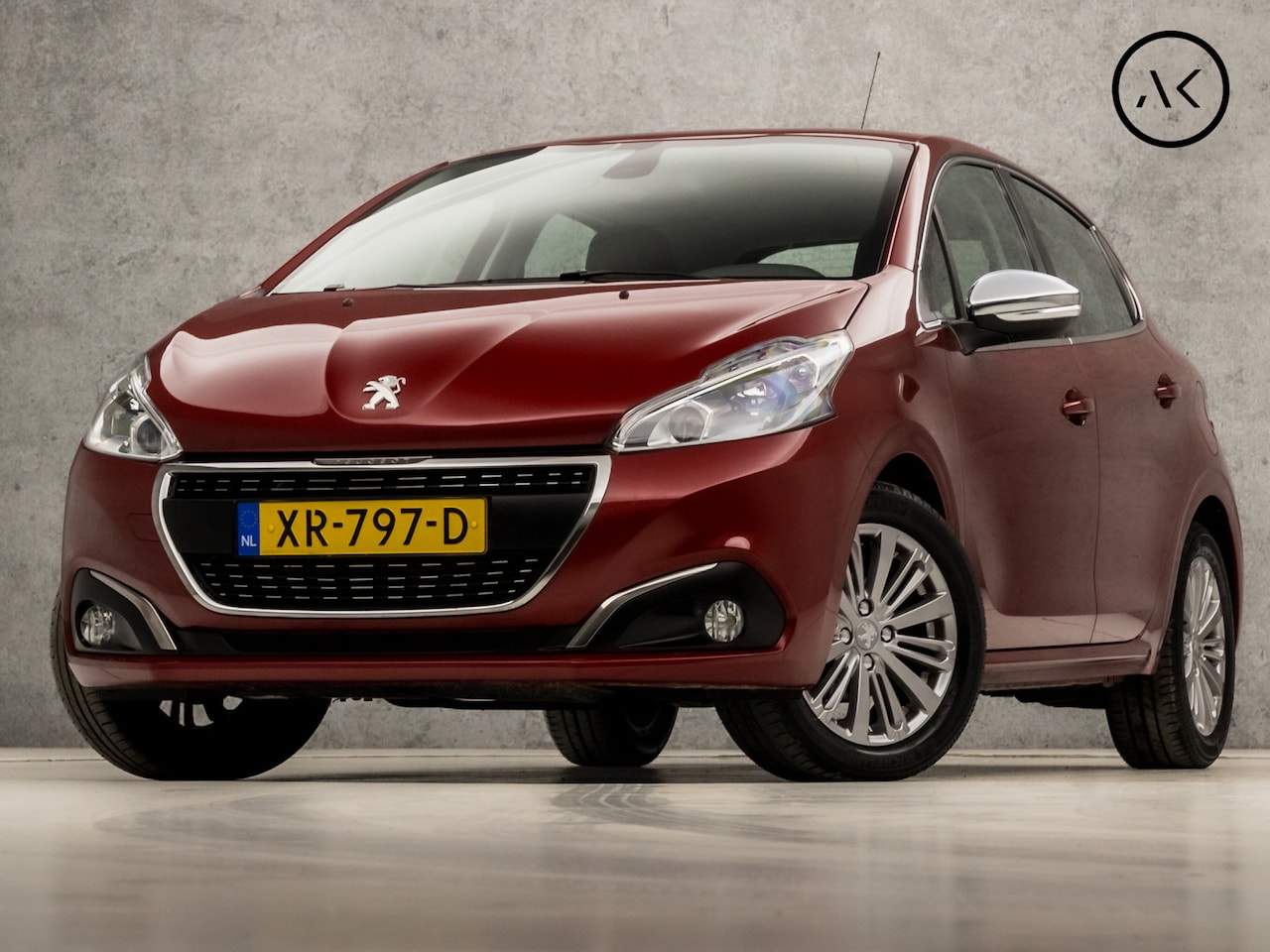 Peugeot 208 - 1.2 PureTech Sport (APPLE CARPLAY, NAVIGATIE, NAP, CLIMATE, LM VELGEN, SPORTSTOELEN, PARKE - AutoWereld.nl